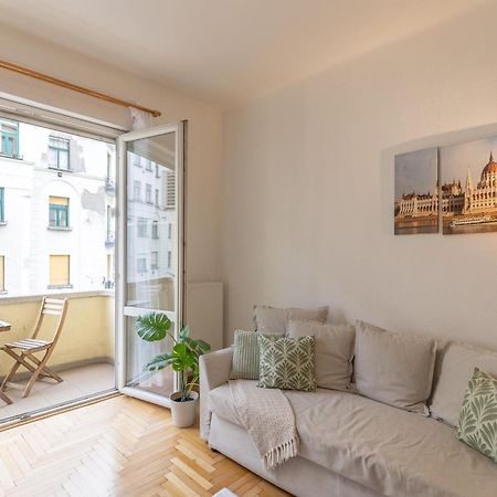Riverside Balcony Apartment With View To Danube 부다페스트 외부 사진