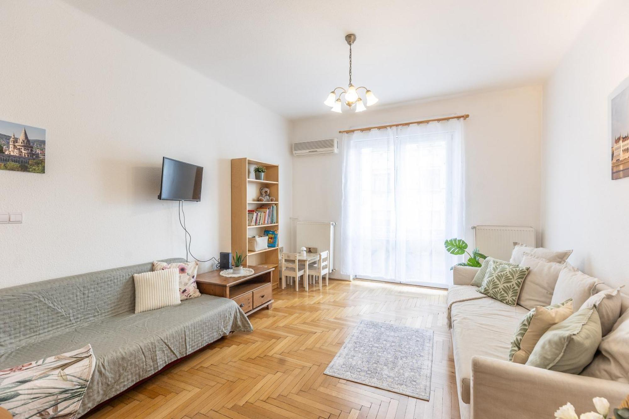 Riverside Balcony Apartment With View To Danube 부다페스트 외부 사진